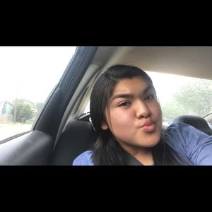 Meet your Posher, Keyla